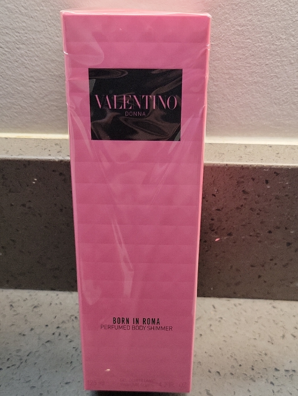 Valentino Pink Donna Born in Roma Perfumed Body Shimmer